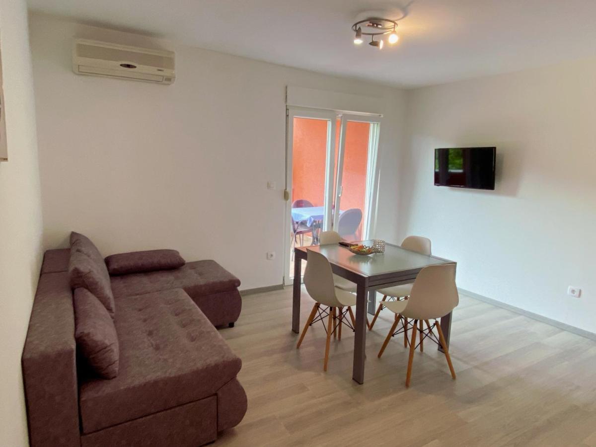 Apartments Zala Matusan Supetarska Draga Zewnętrze zdjęcie