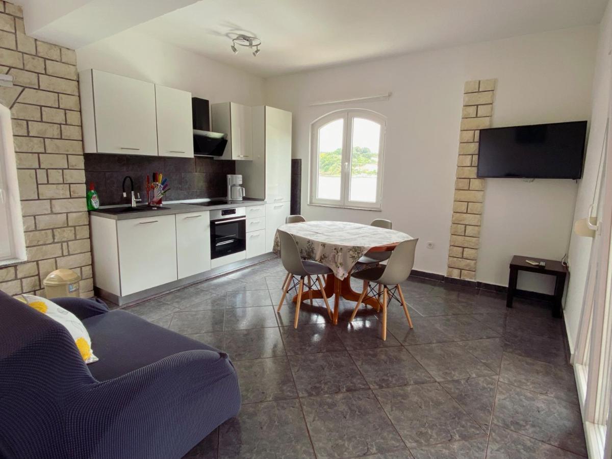 Apartments Zala Matusan Supetarska Draga Zewnętrze zdjęcie