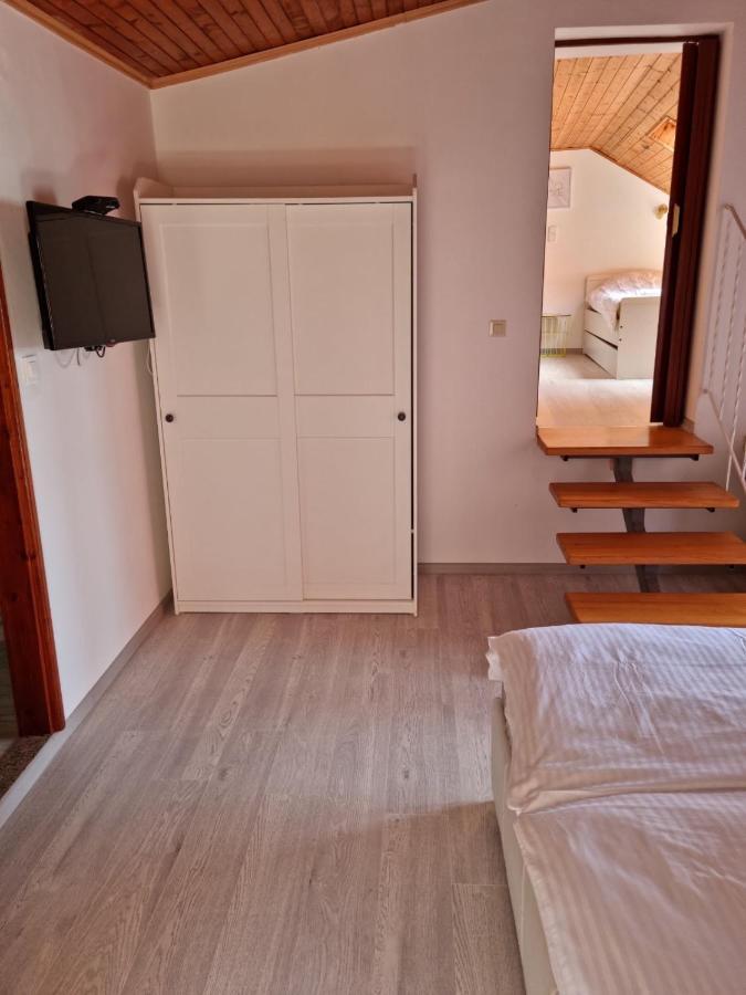 Apartments Zala Matusan Supetarska Draga Zewnętrze zdjęcie