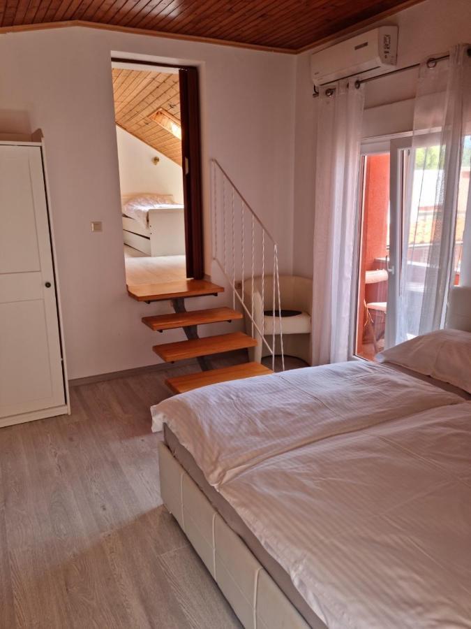 Apartments Zala Matusan Supetarska Draga Zewnętrze zdjęcie
