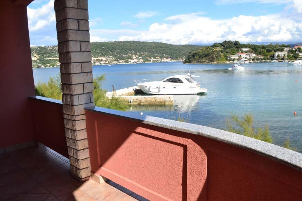 Apartments Zala Matusan Supetarska Draga Zewnętrze zdjęcie