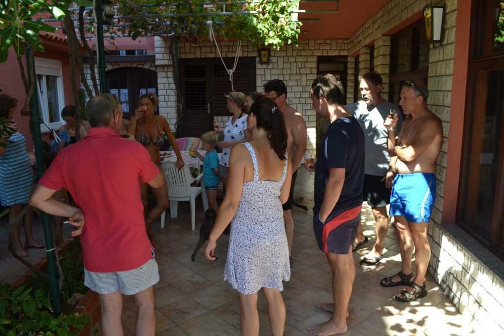 Apartments Zala Matusan Supetarska Draga Zewnętrze zdjęcie