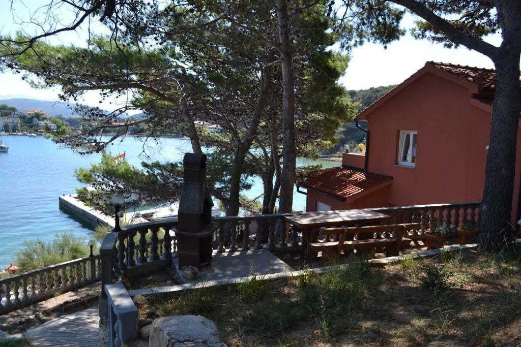 Apartments Zala Matusan Supetarska Draga Zewnętrze zdjęcie